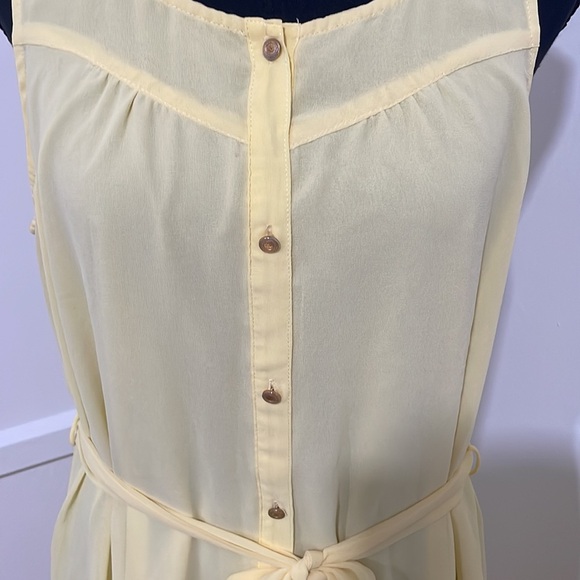 ⚜️ 2/$10 - ForLove 21 - Yellow High-Low Button Up Dress - Size L - Picture 4 of 6
